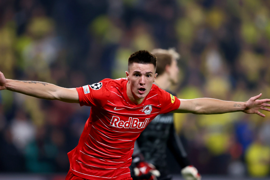 开云官网-关于西甲转会期走向成谜;费耶诺德战术微调;管理层满意;控场能力受关注的信息